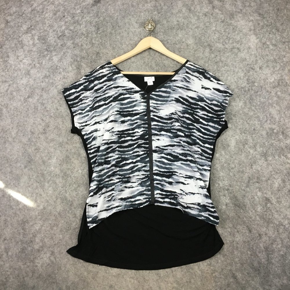 Jacyln Smith Top Womens M Blouse Dolman Short Sleeve Animal Print V Neck Career